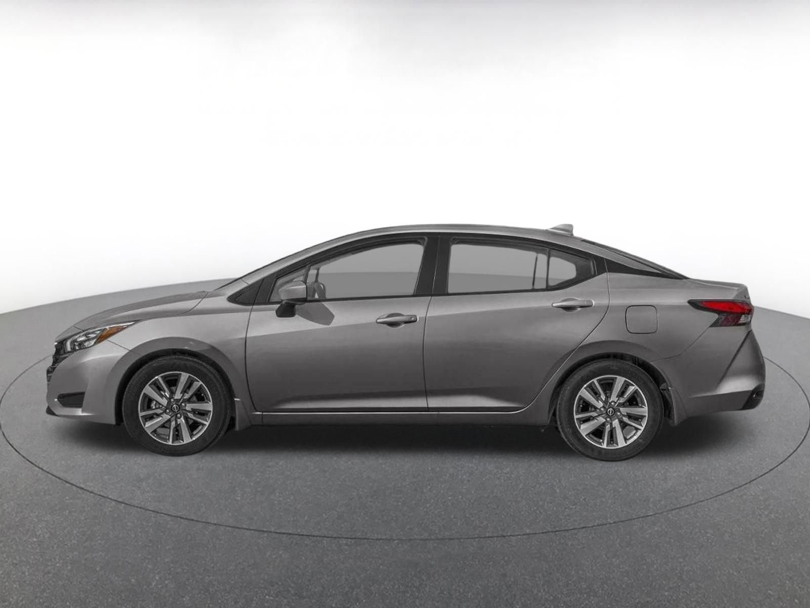 Used 2025 Nissan Versa SV FWD image 3