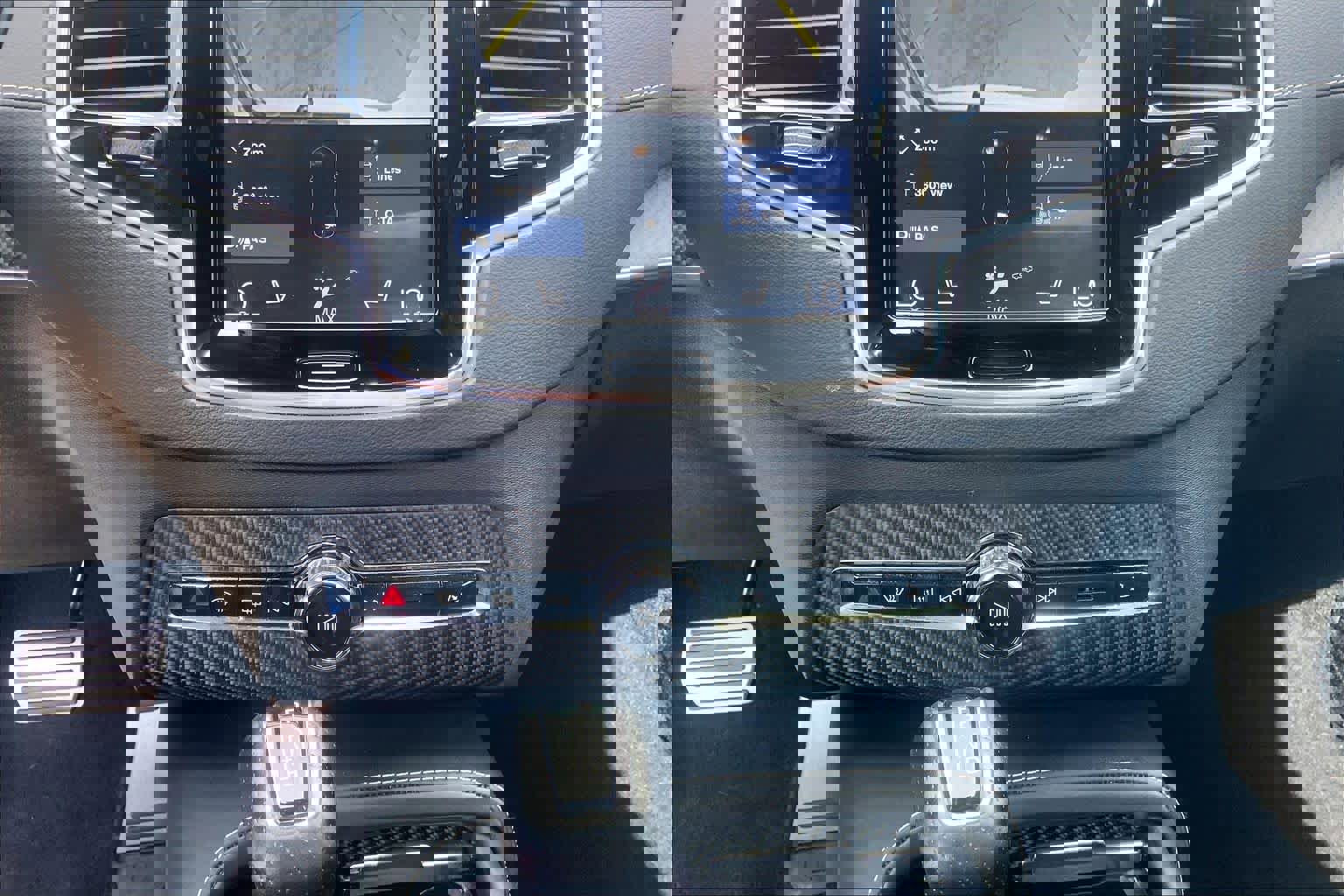 Used 2019 Volvo XC90 T6 R-Design w/ Advanced Package image 33