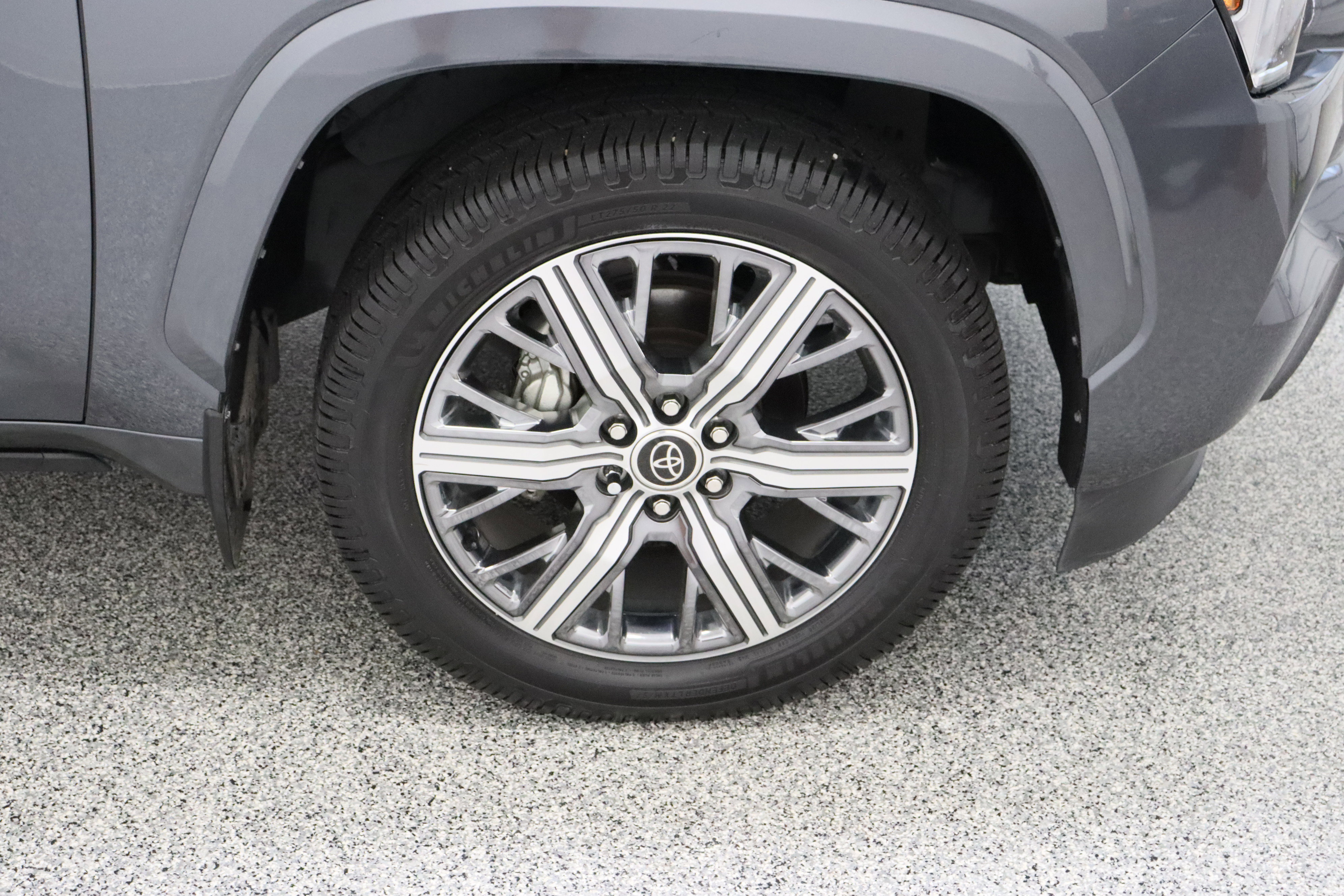 Used 2023 Toyota Sequoia Capstone image 5