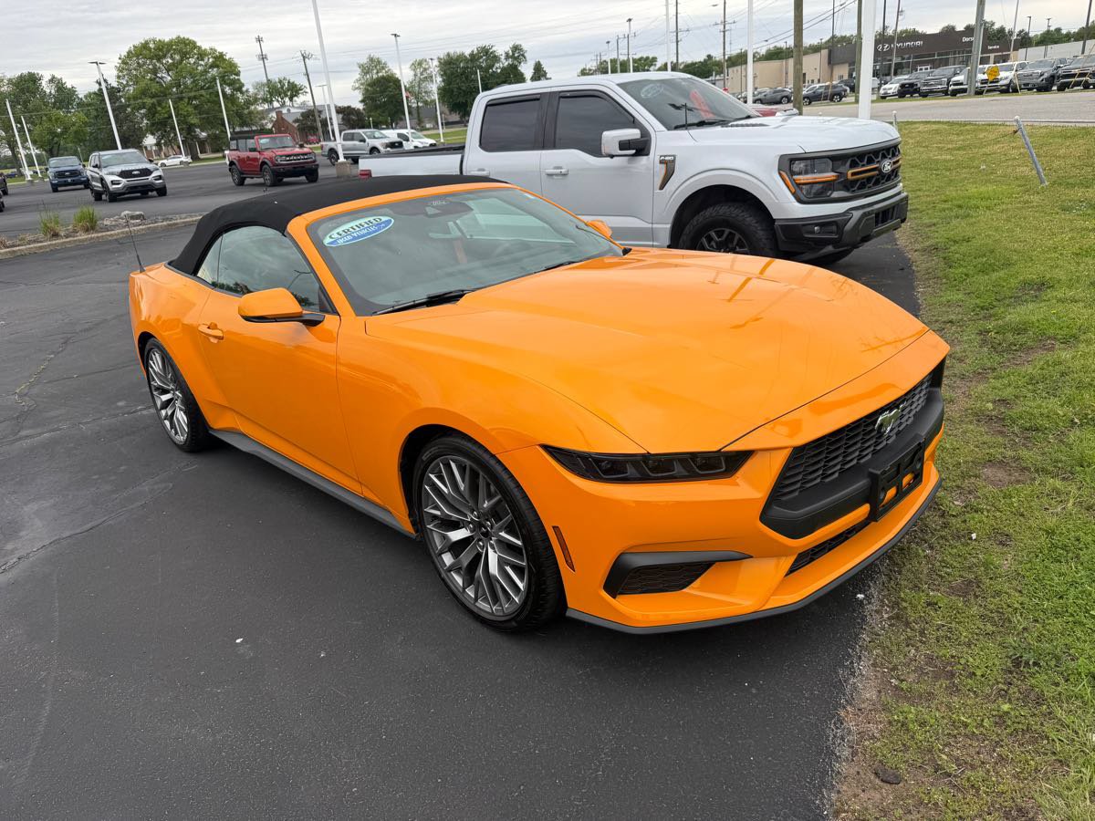 Used 2026 Ford Mustang Premium RWD image 3