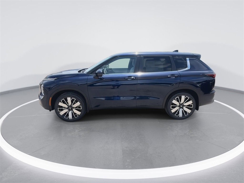 New 2025 Mitsubishi Outlander SE image 5