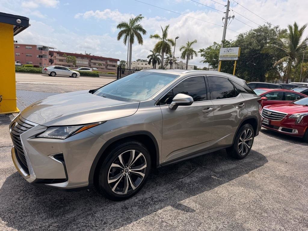 Used 2019 Lexus RX 350 FWD w/ Premium Package image 2