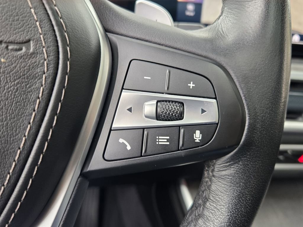 Used 2025 BMW X5 xDrive50e image 26