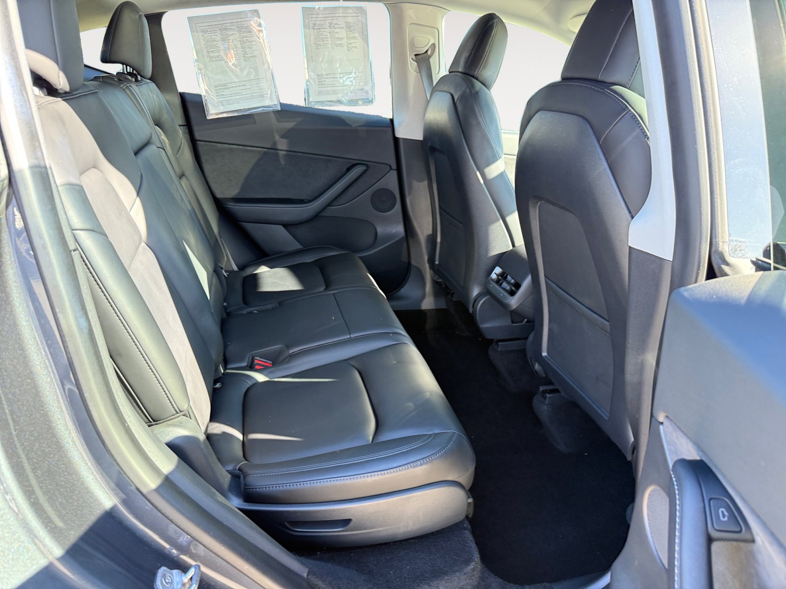 Used 2021 Tesla Model Y Long Range image 18