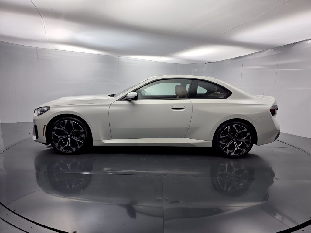 Certified 2026 BMW 230i Coupe w/ Convenience Package RWD image 7