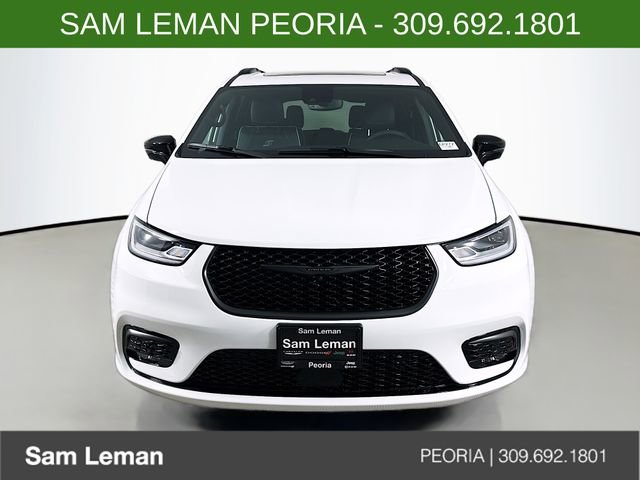 New 2026 Chrysler Pacifica Limited w/ S Appearance Package AWD/4WD image 2