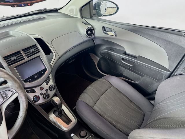 Used 2015 Chevrolet Sonic LT FWD image 22