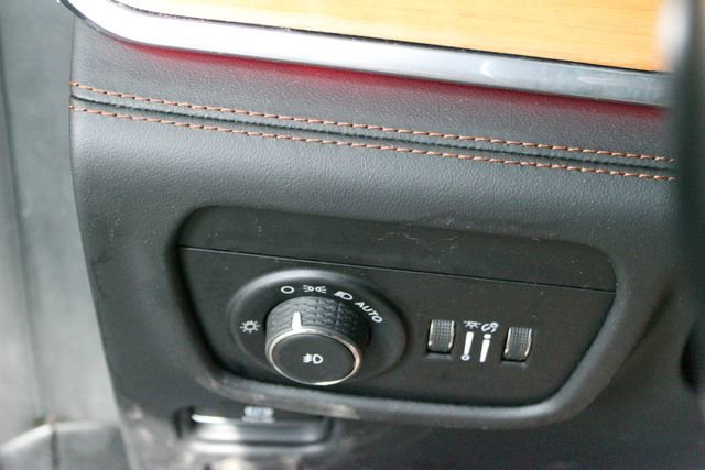 Used 2021 Jeep Grand Cherokee L Summit AWD/4WD image 14
