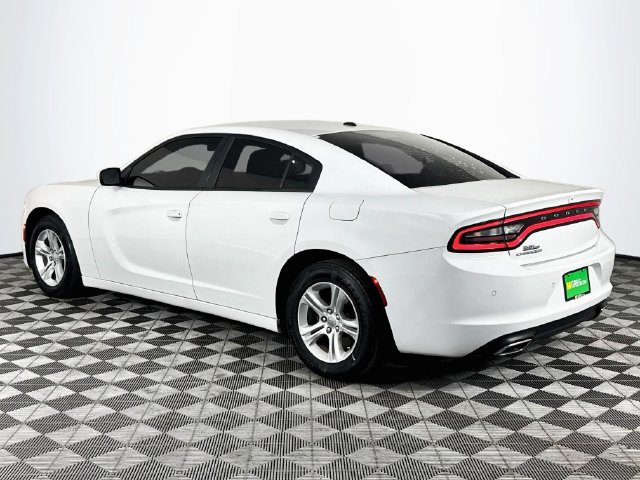 Used 2020 Dodge Charger SXT RWD image 6