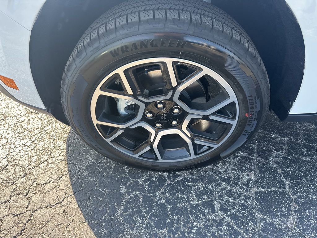 New 2026 Ford Maverick Lariat AWD/4WD image 16
