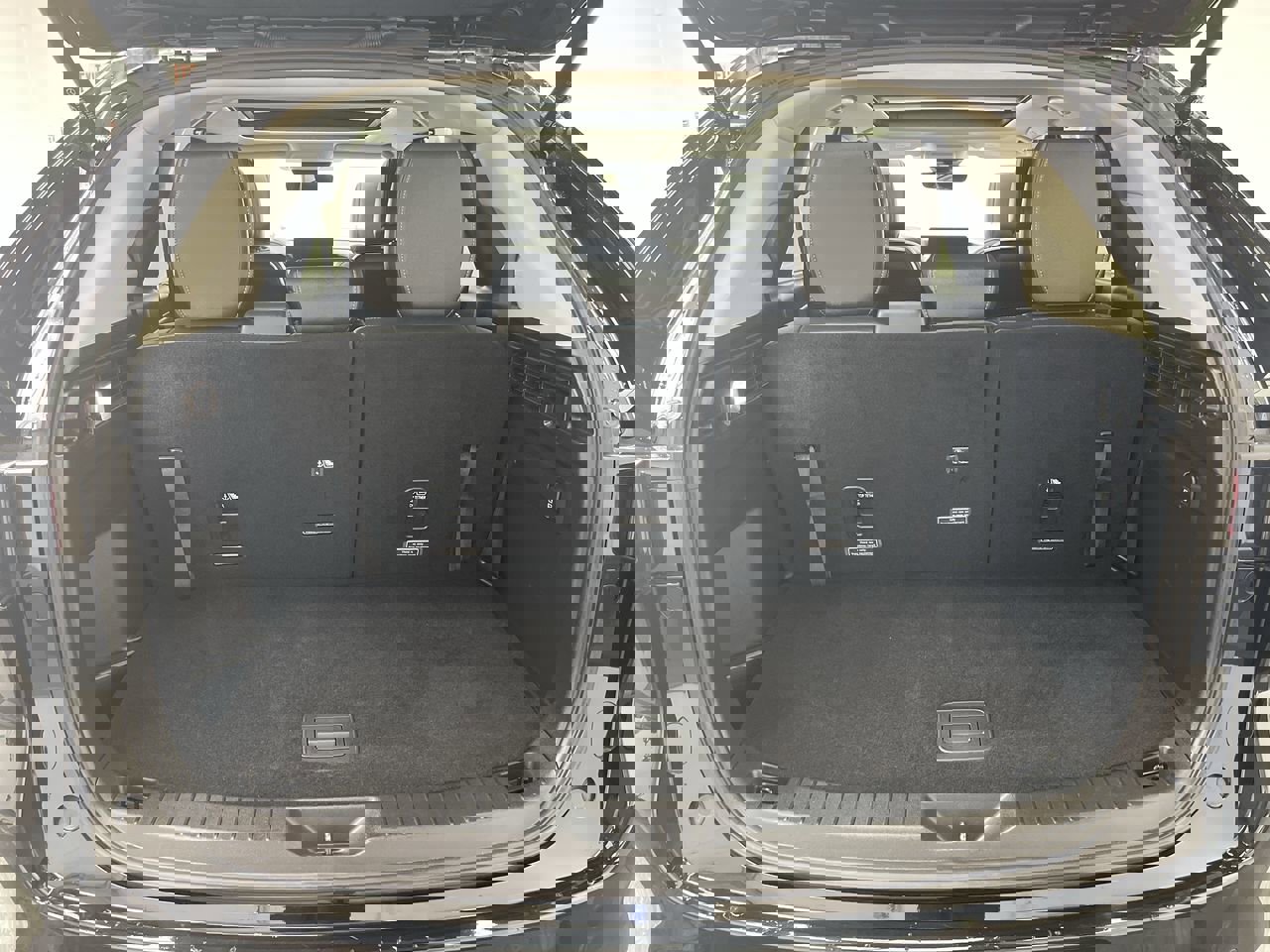 Certified 2025 MAZDA CX-90 3.3 Turbo w/ Premium Sport Pkg image 9