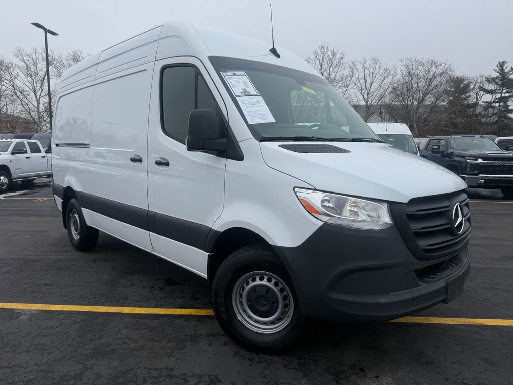 Used 2024 Mercedes-Benz Sprinter 2500 w/ Acoustic Package image 5