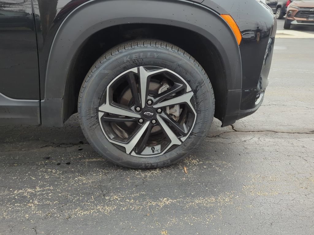 Certified 2023 Chevrolet TrailBlazer RS w/ Sun and Liftgate Package image 13