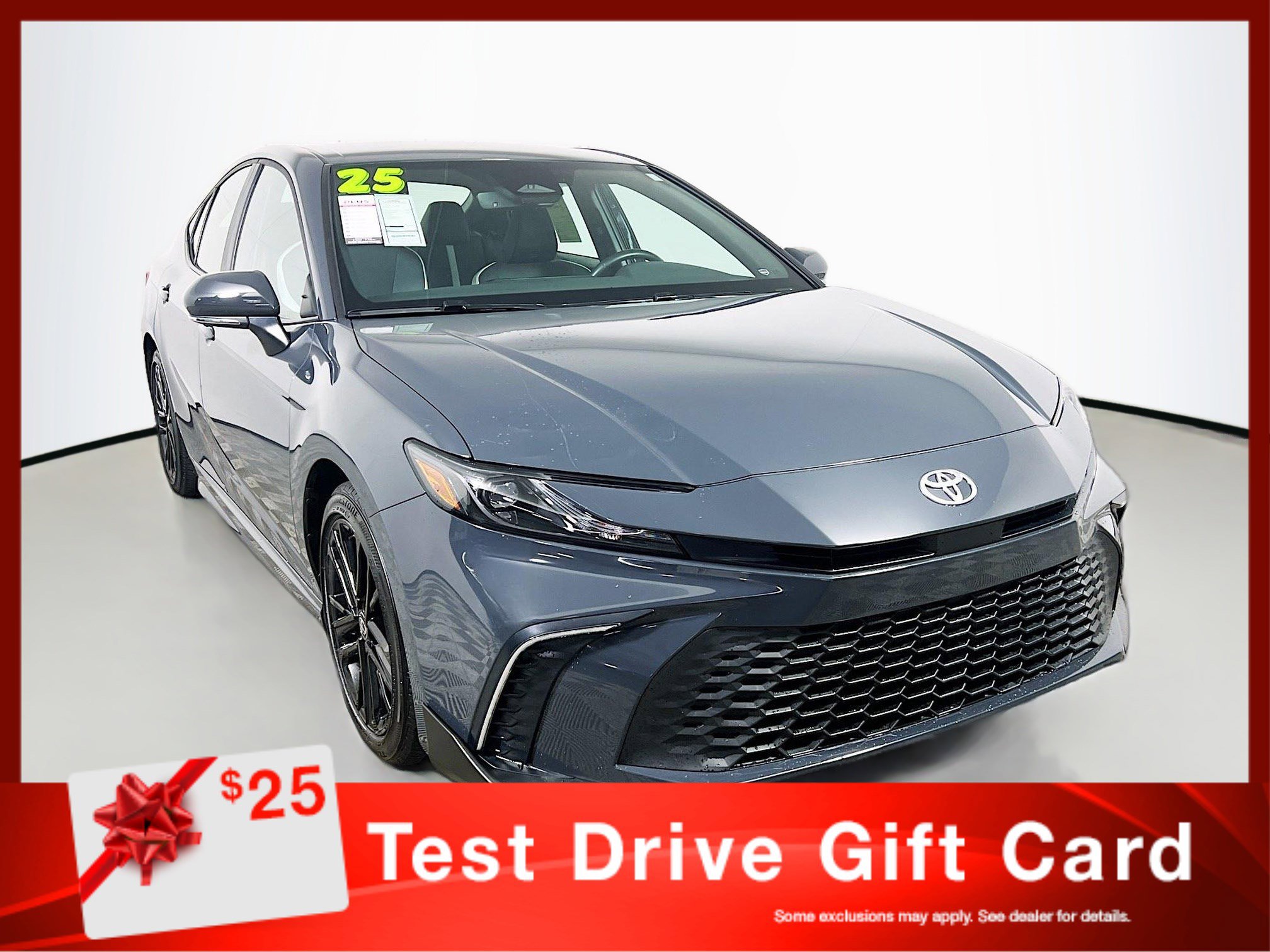 Used 2025 Toyota Camry SE w/ Multimedia Upgrade Package