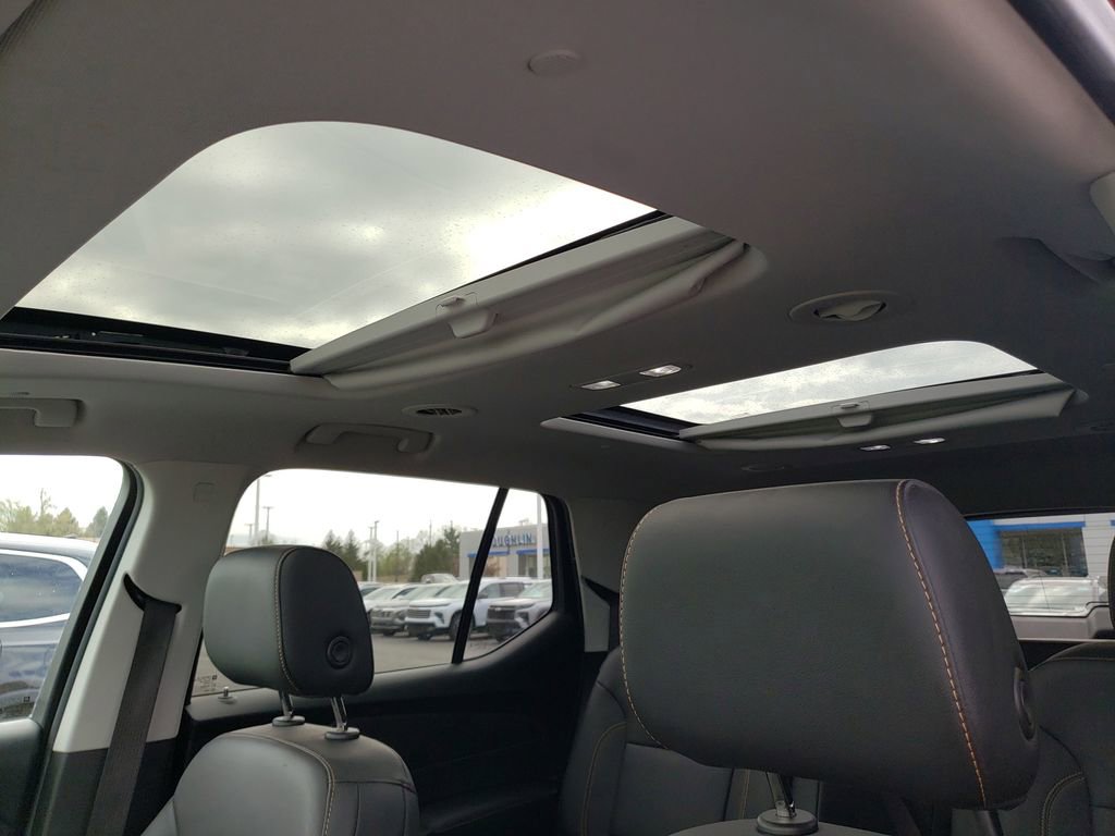 Used 2021 Chevrolet Traverse RS AWD/4WD image 28