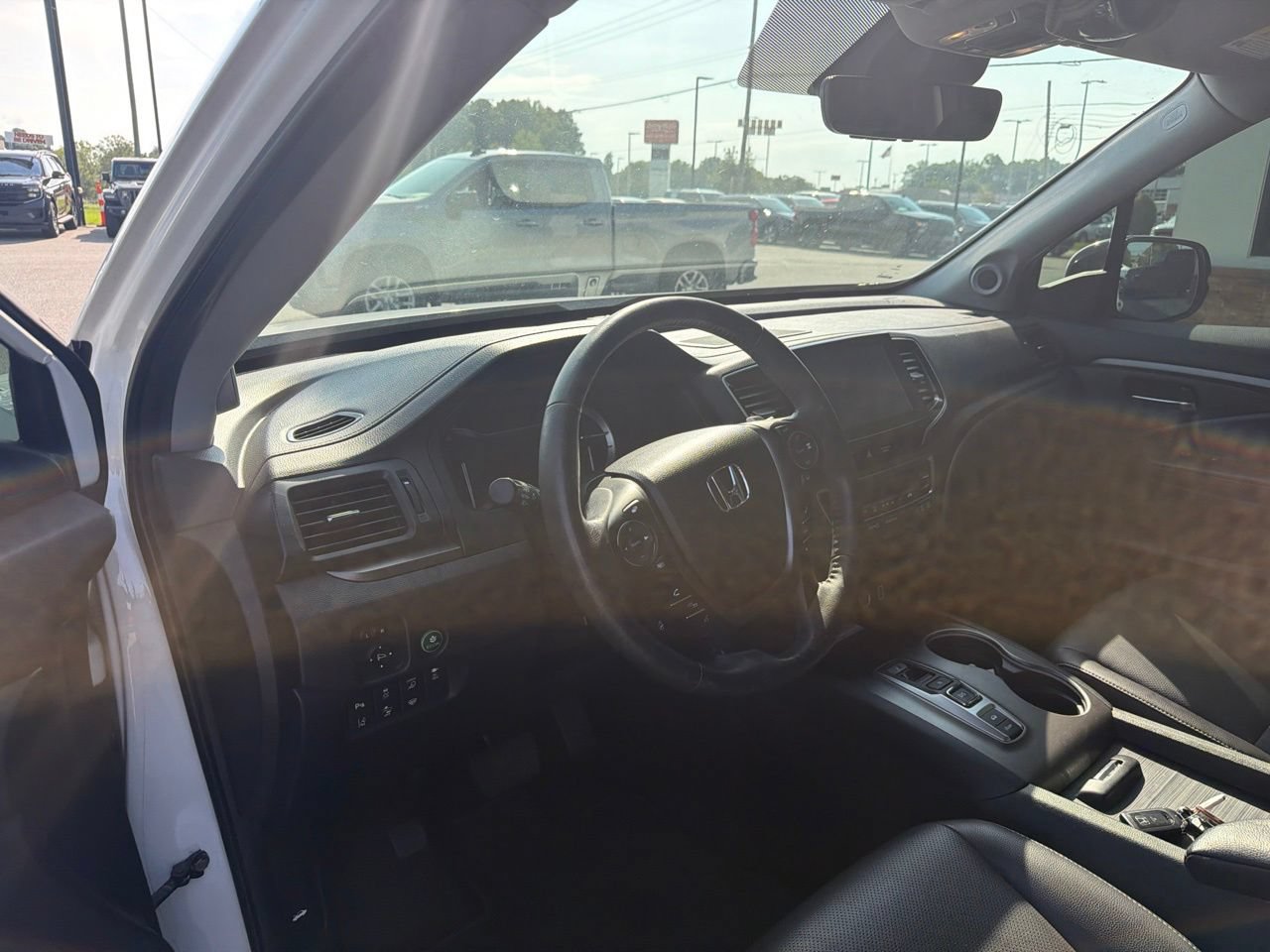 Used 2023 Honda Ridgeline RTL-E image 4