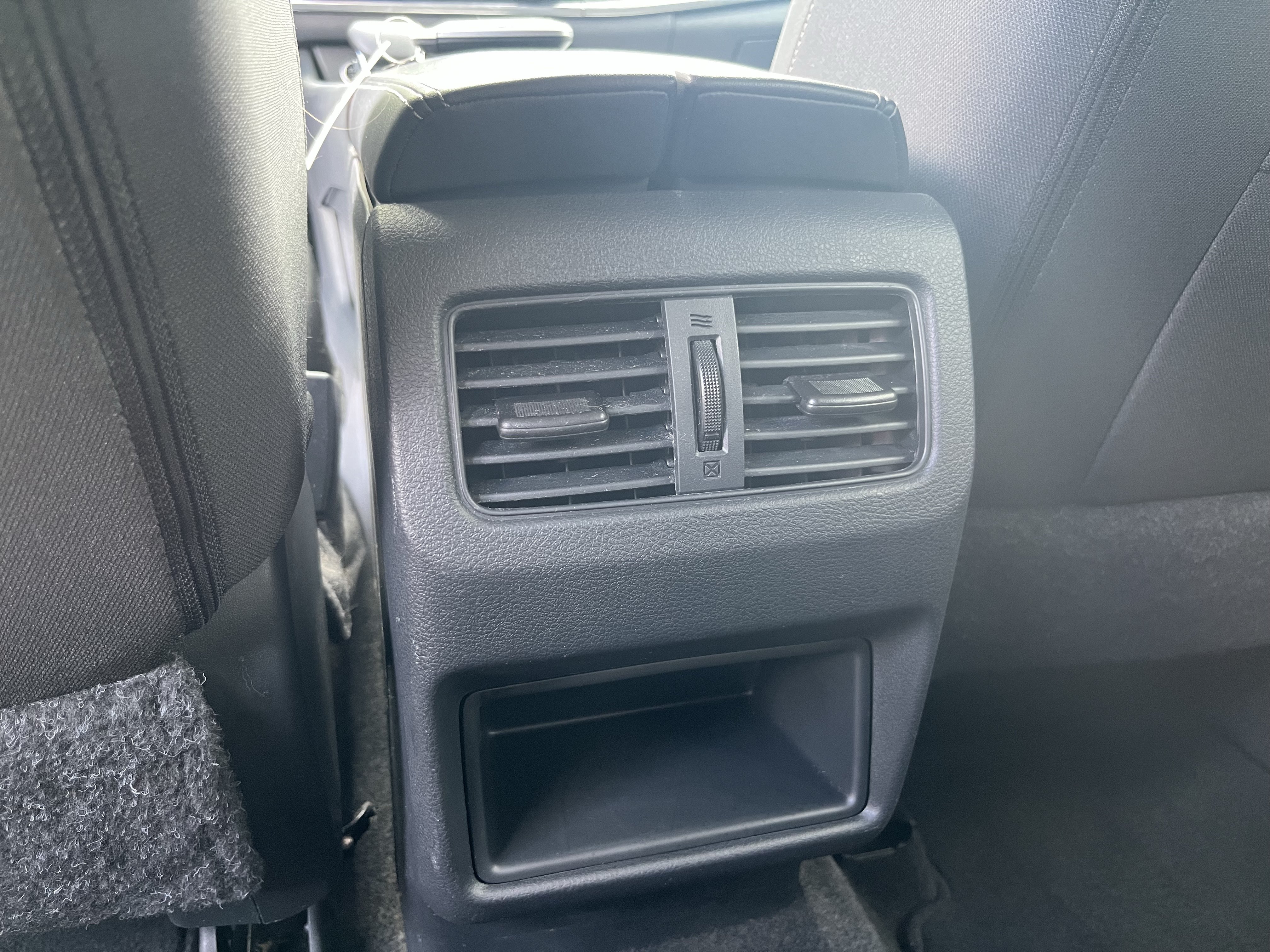 Used 2023 Nissan Rogue S AWD/4WD image 18