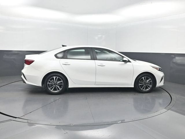 Used 2024 Kia Forte LXS w/ LXS Technology Package FWD image 31