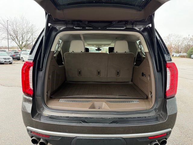 Used 2021 GMC Yukon XL Denali AWD/4WD image 18