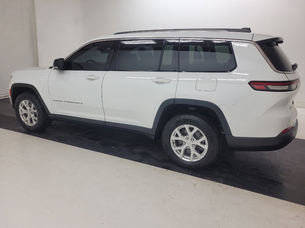 Used 2023 Jeep Grand Cherokee L Limited w/ Luxury Tech Group II AWD/4WD image 3