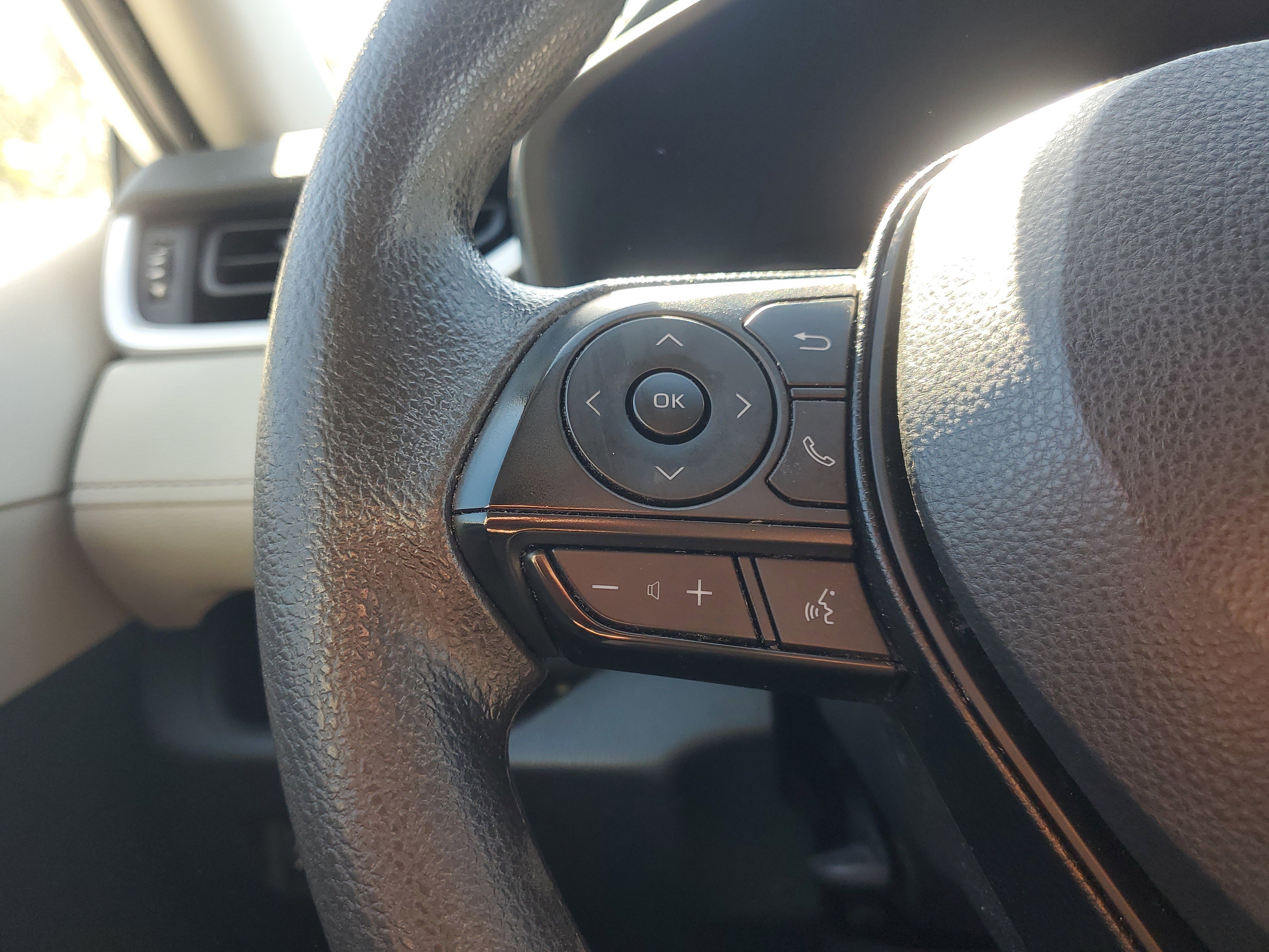 Used 2024 Toyota RAV4 XLE image 21