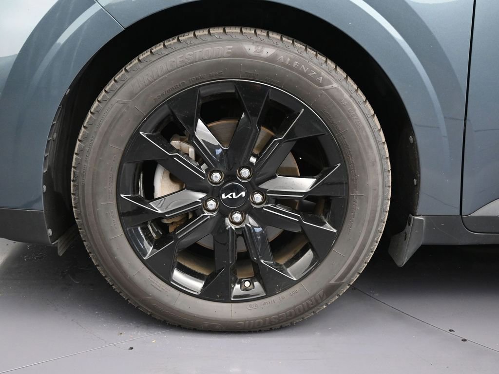 Used 2022 Kia Carnival SX image 9
