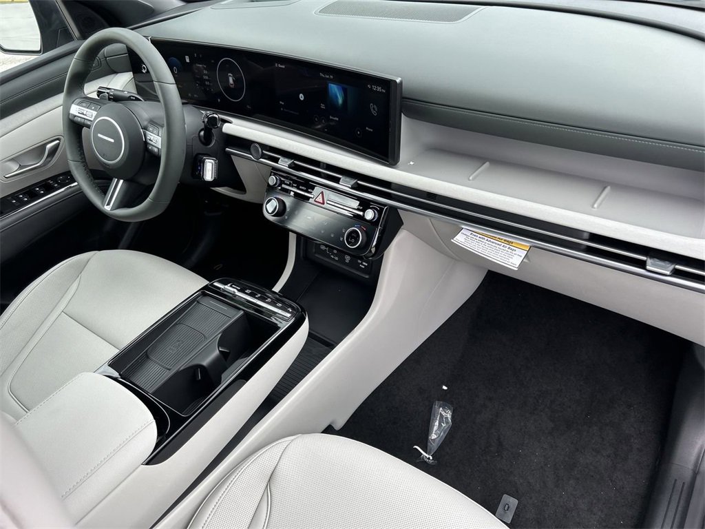 New 2025 Hyundai Tucson Limited image 19