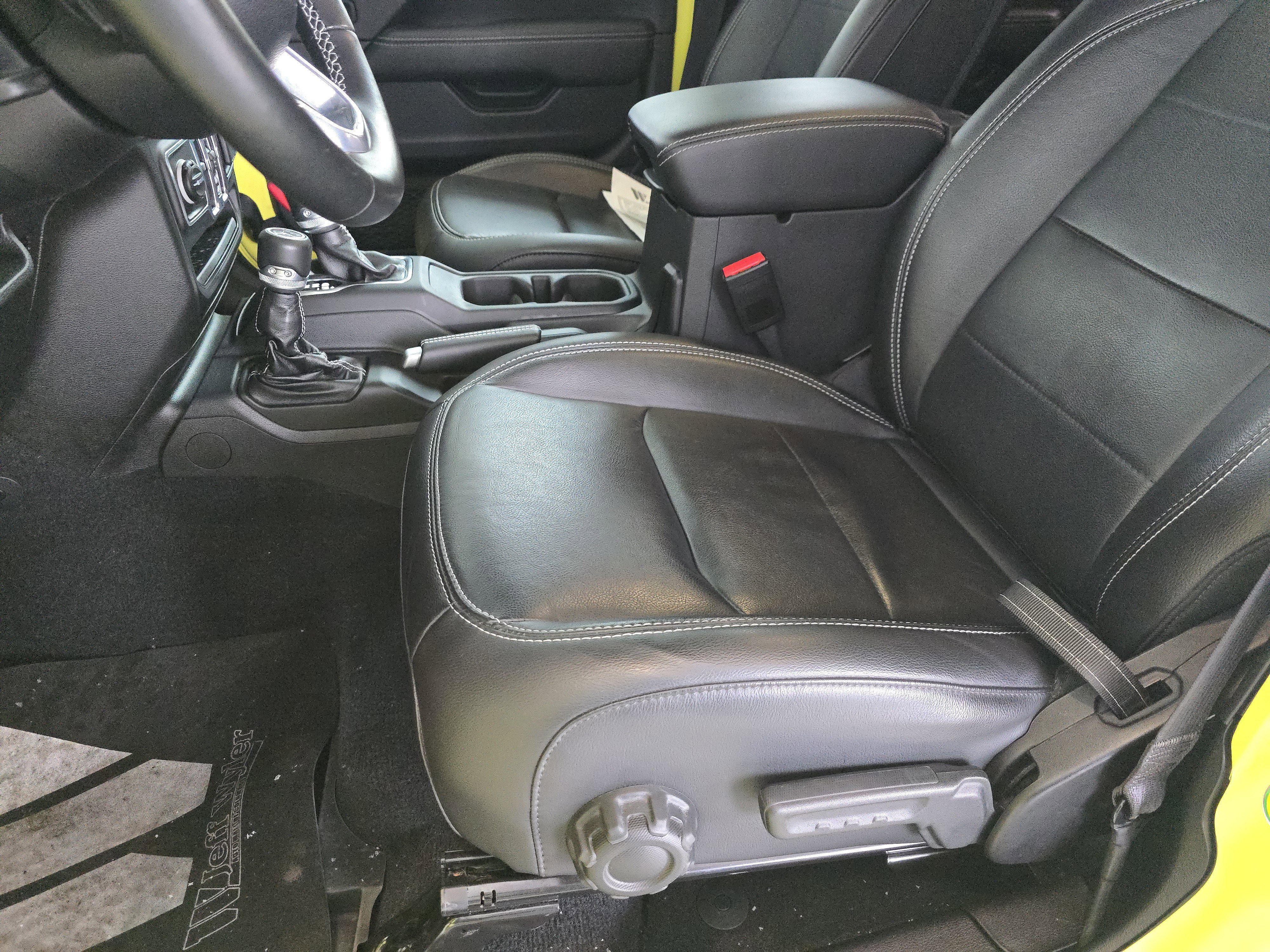 Used 2023 Jeep Wrangler Sahara w/ Cold Weather Group image 24