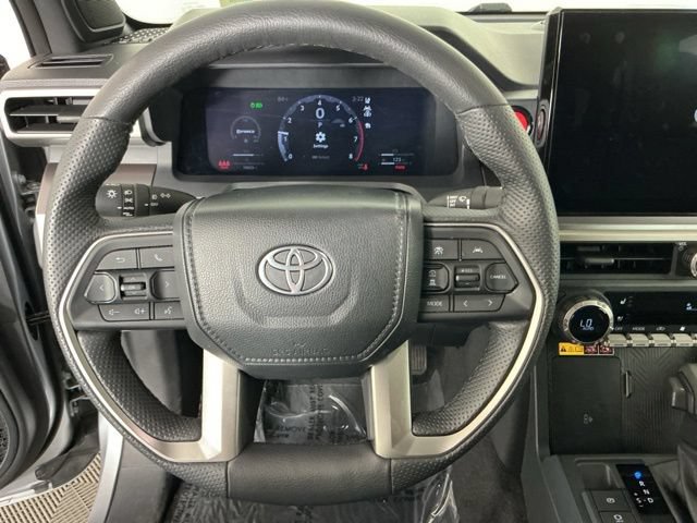 Used 2024 Toyota Tacoma TRD Off-Road AWD/4WD image 18