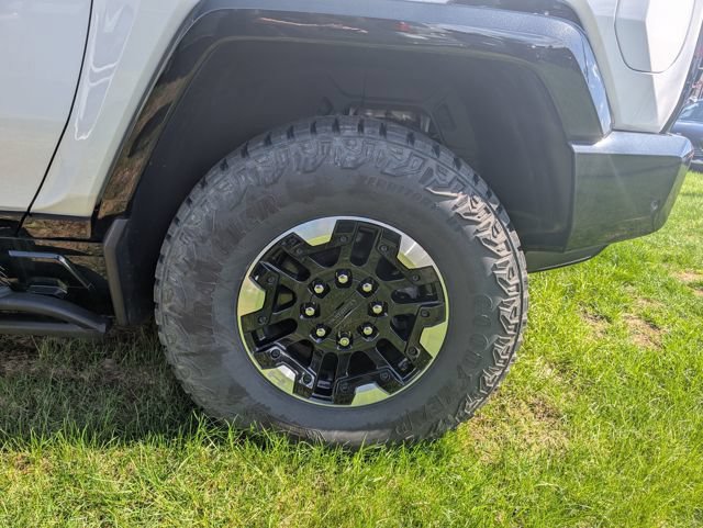 New 2024 GMC Hummer EV 2X w/ Extreme Off-Road Package AWD/4WD image 24