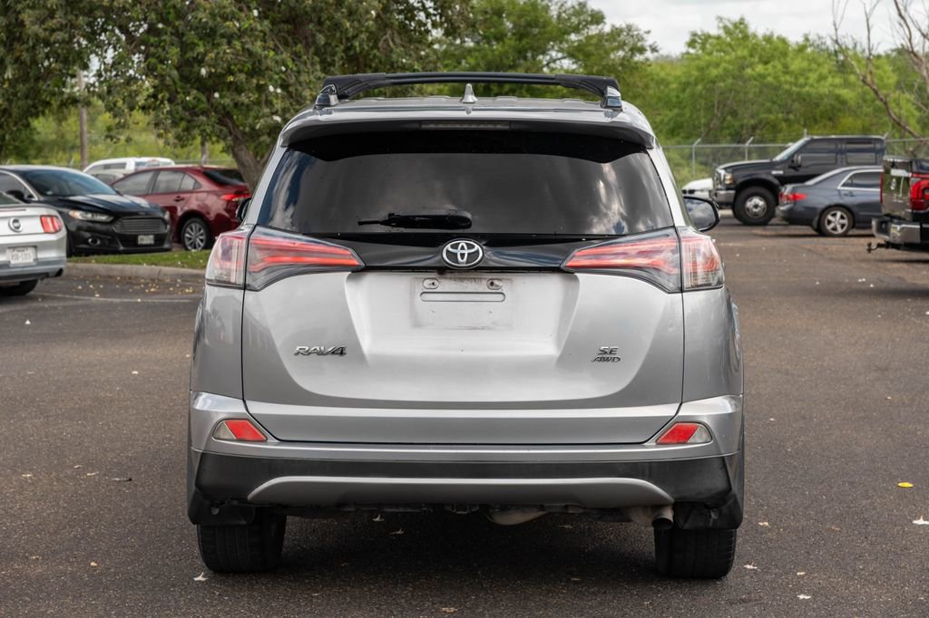 Used 2018 Toyota RAV4 SE w/ Power Extra Value Package AWD/4WD image 4