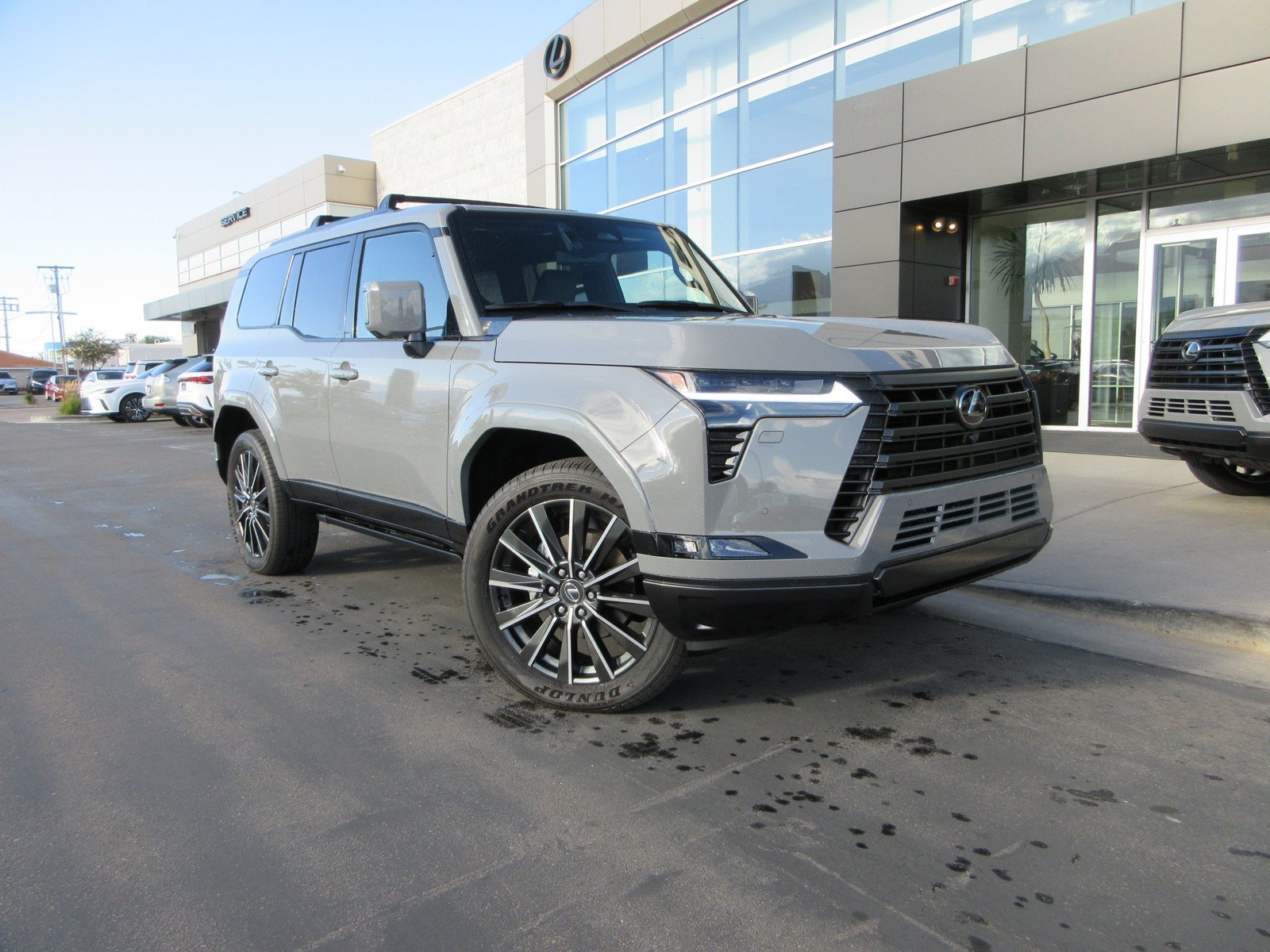 Used 2026 Lexus GX 550 w/ Cold Area Package AWD/4WD image 13
