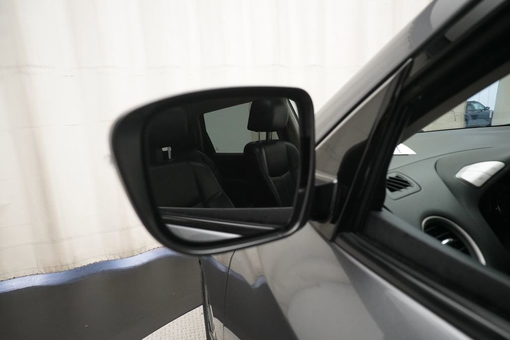 Used 2018 Nissan Pathfinder Platinum AWD/4WD image 27