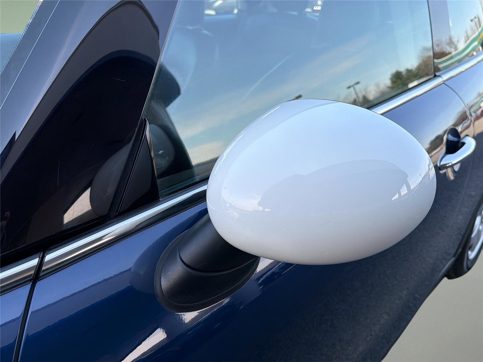 Used 2018 MINI Cooper 2-Door Hardtop image 12