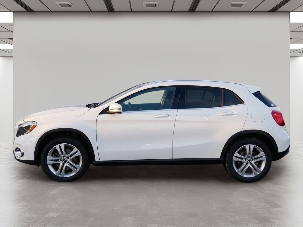Used 2020 Mercedes-Benz GLA 250 4MATIC image 3