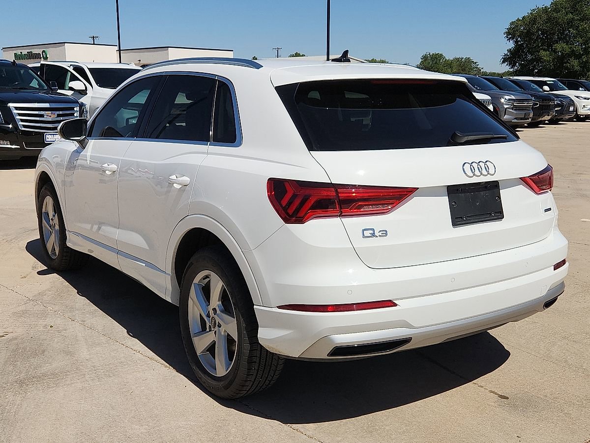 Used 2021 Audi Q3 2.0T Premium w/ Convenience Package AWD/4WD image 2