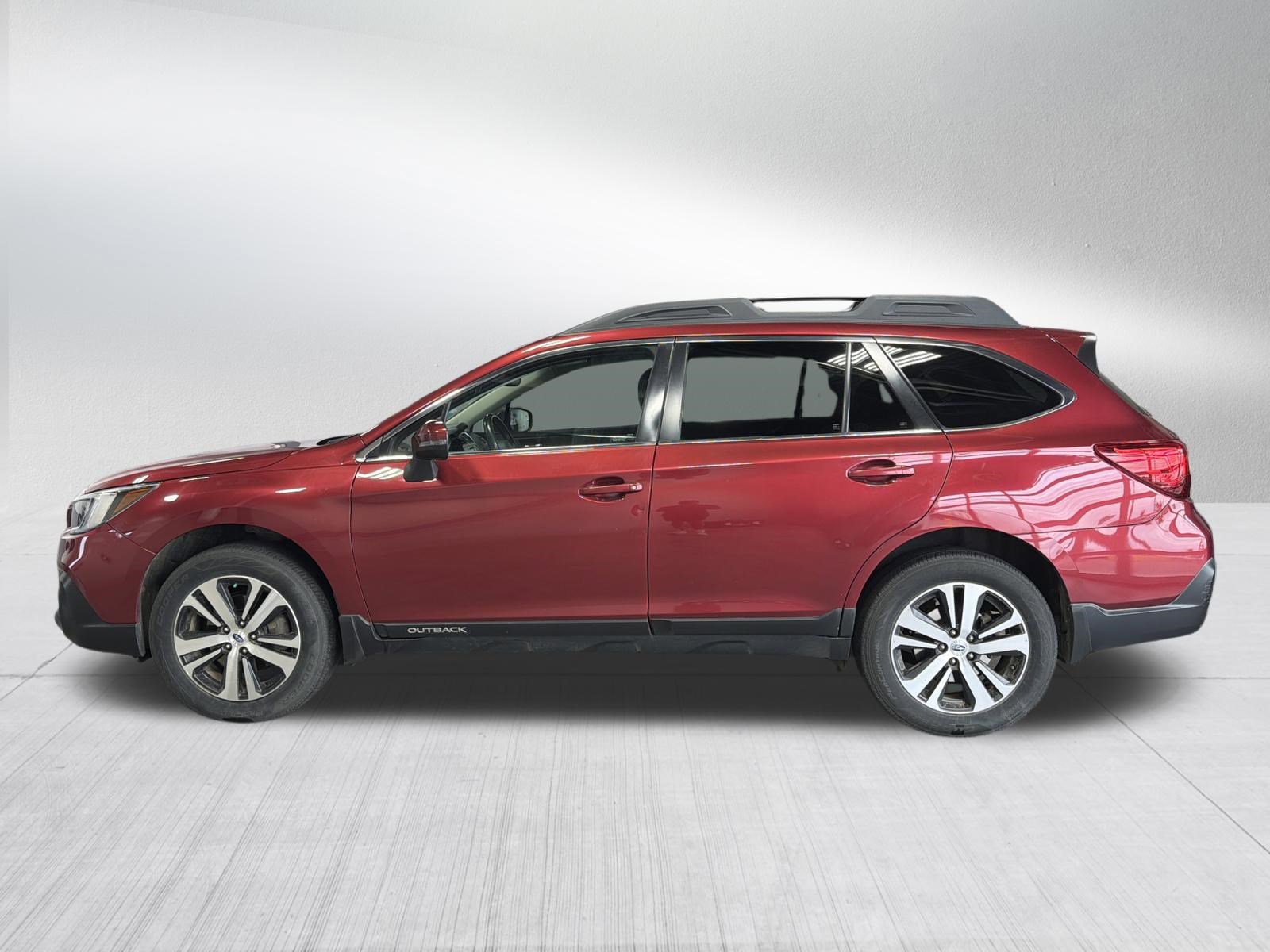 Used 2018 Subaru Outback 2.5i Limited w/ Popular Package #2 AWD/4WD image 4