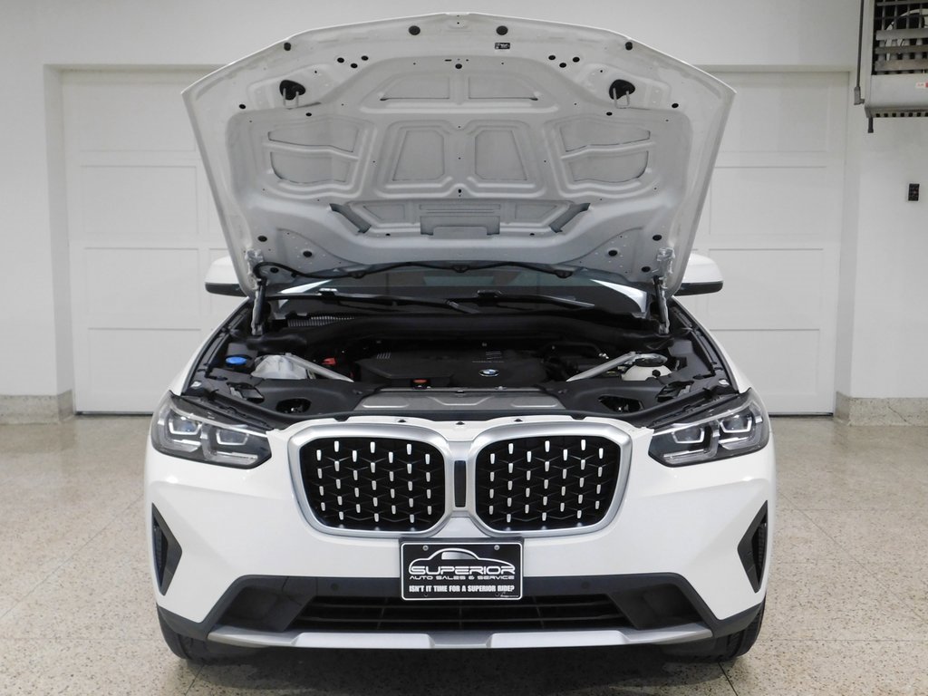 Used 2023 BMW X4 xDrive30i image 11