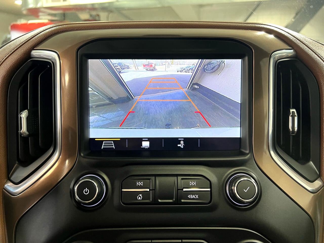 Used 2019 Chevrolet Silverado 1500 High Country image 23