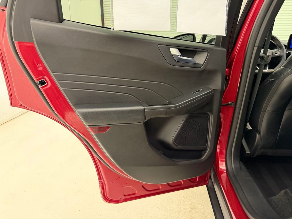 Used 2024 Ford Escape ST-Line image 38