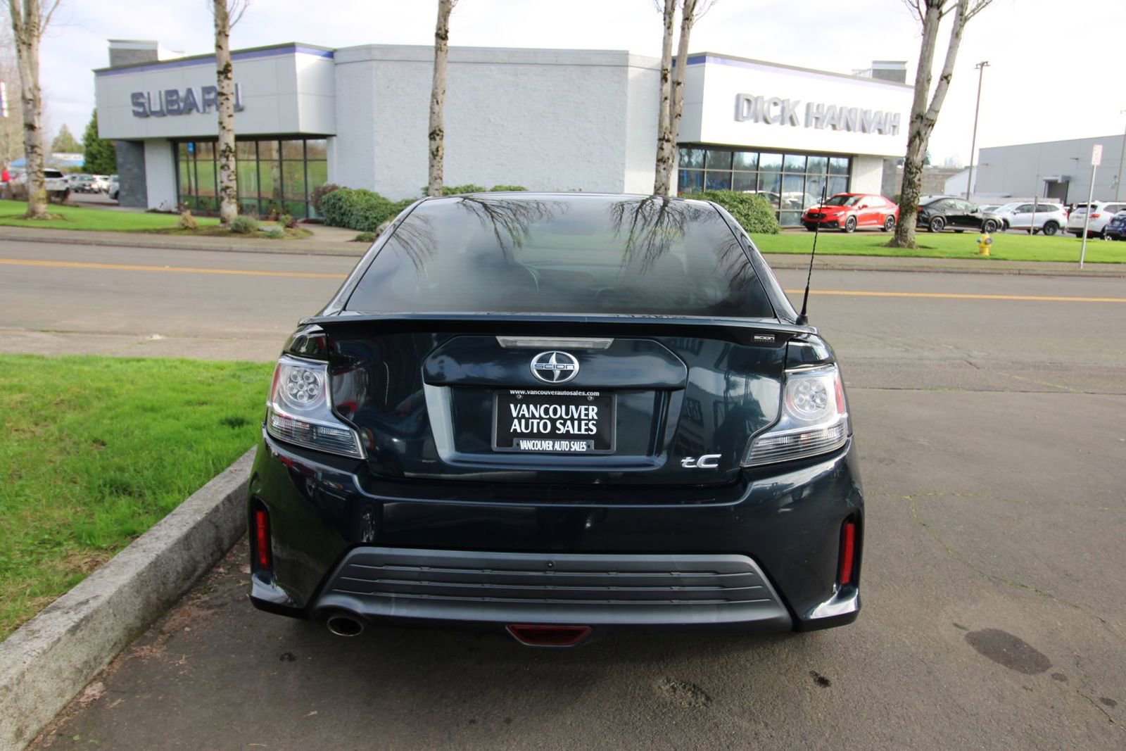Used 2015 Scion tC image 4
