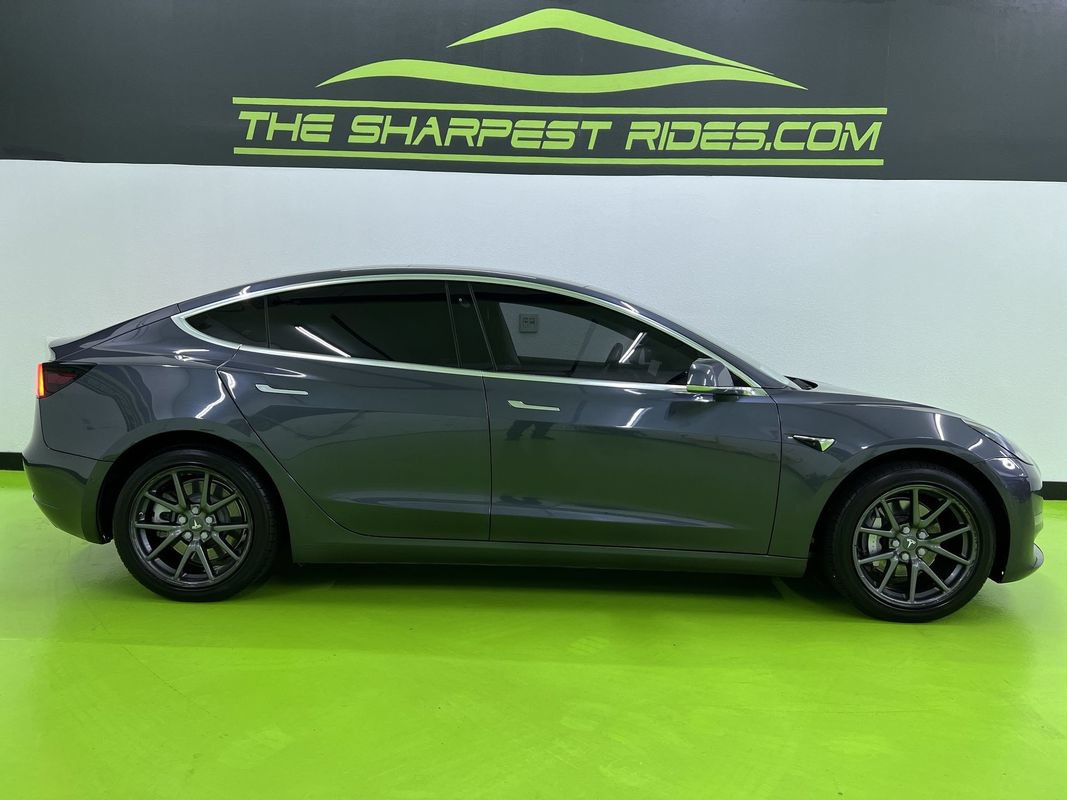 Used 2018 Tesla Model 3 Long Range RWD image 11