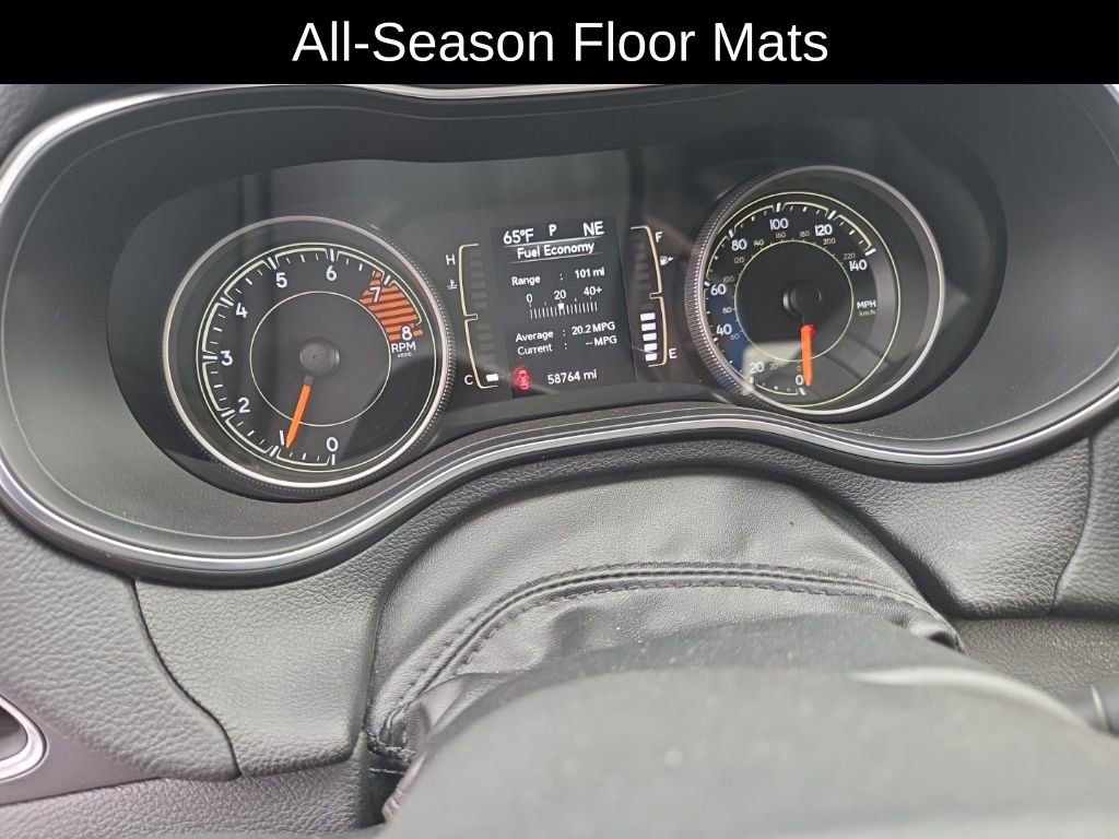 Used 2019 Jeep Cherokee Latitude w/ Cold Weather Group image 11