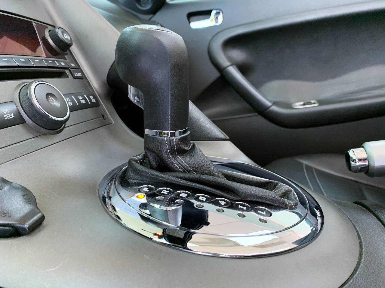 Used 2007 Pontiac Solstice Convertible w/ Premium Package image 14