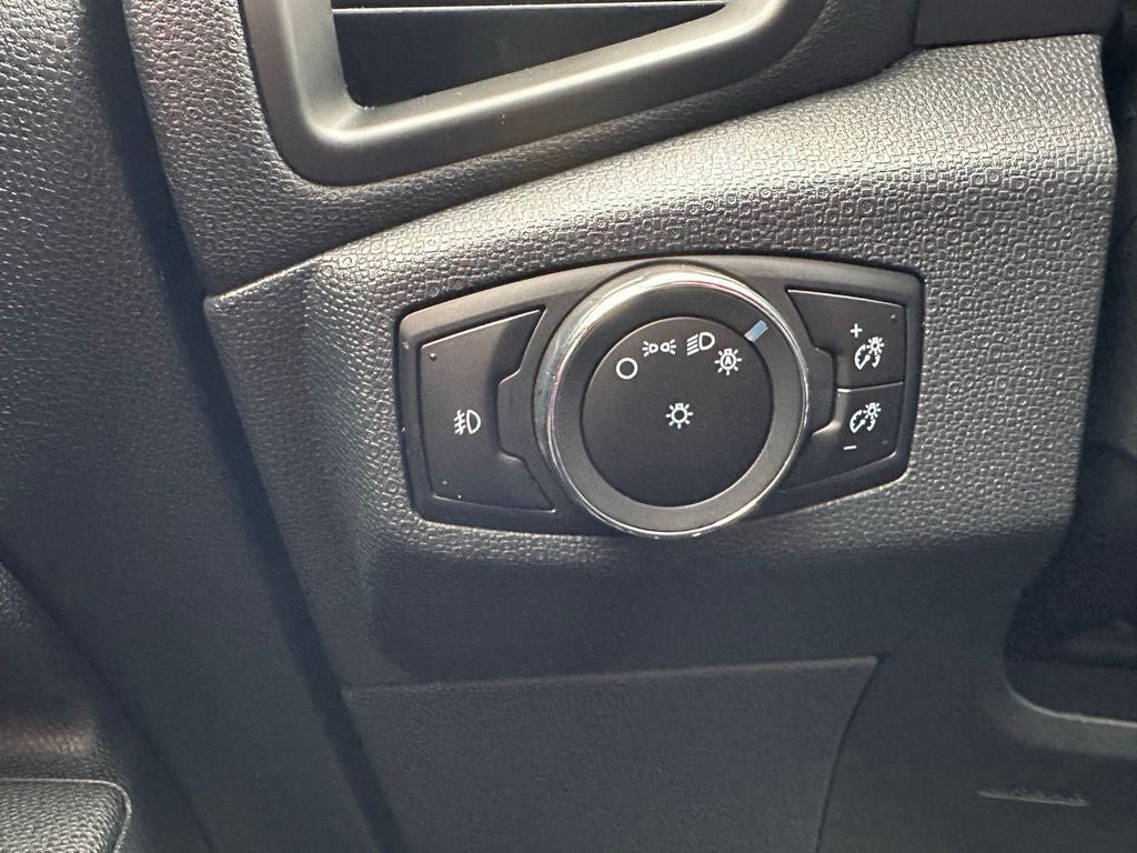 Certified 2019 Ford EcoSport SE w/ SE Convenience Package AWD/4WD image 30