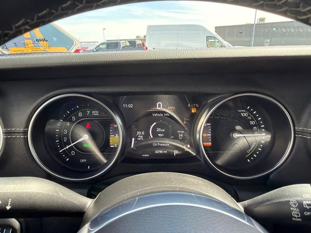 Used 2023 Jeep Wrangler Unlimited Sahara AWD/4WD image 17