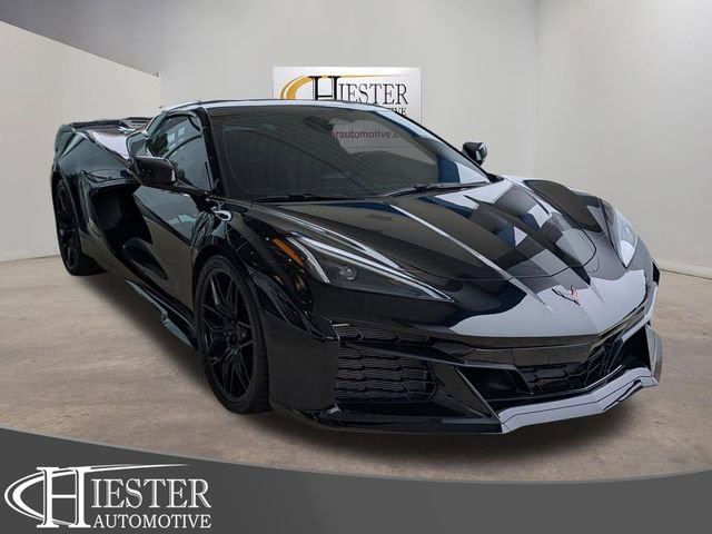 Used 2025 Chevrolet Corvette Z06 image 1