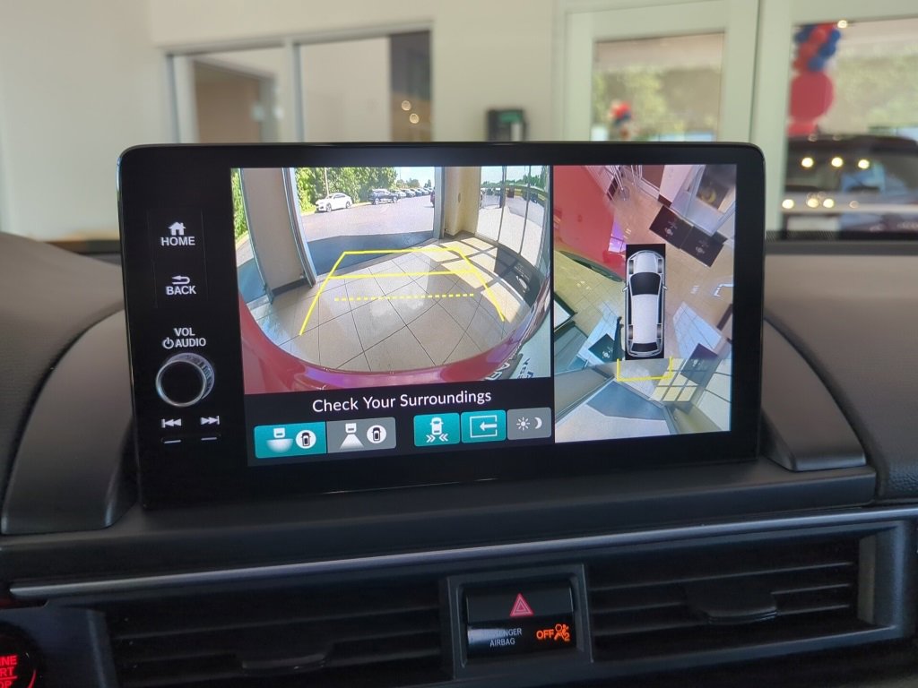 Used 2025 Honda Pilot Black Edition image 19