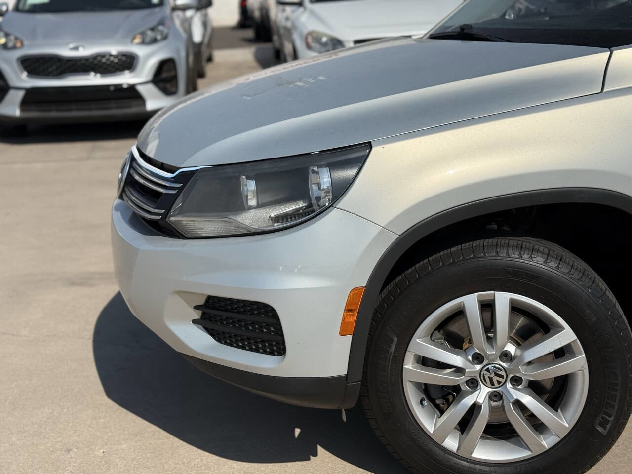 Used 2012 Volkswagen Tiguan S FWD image 9