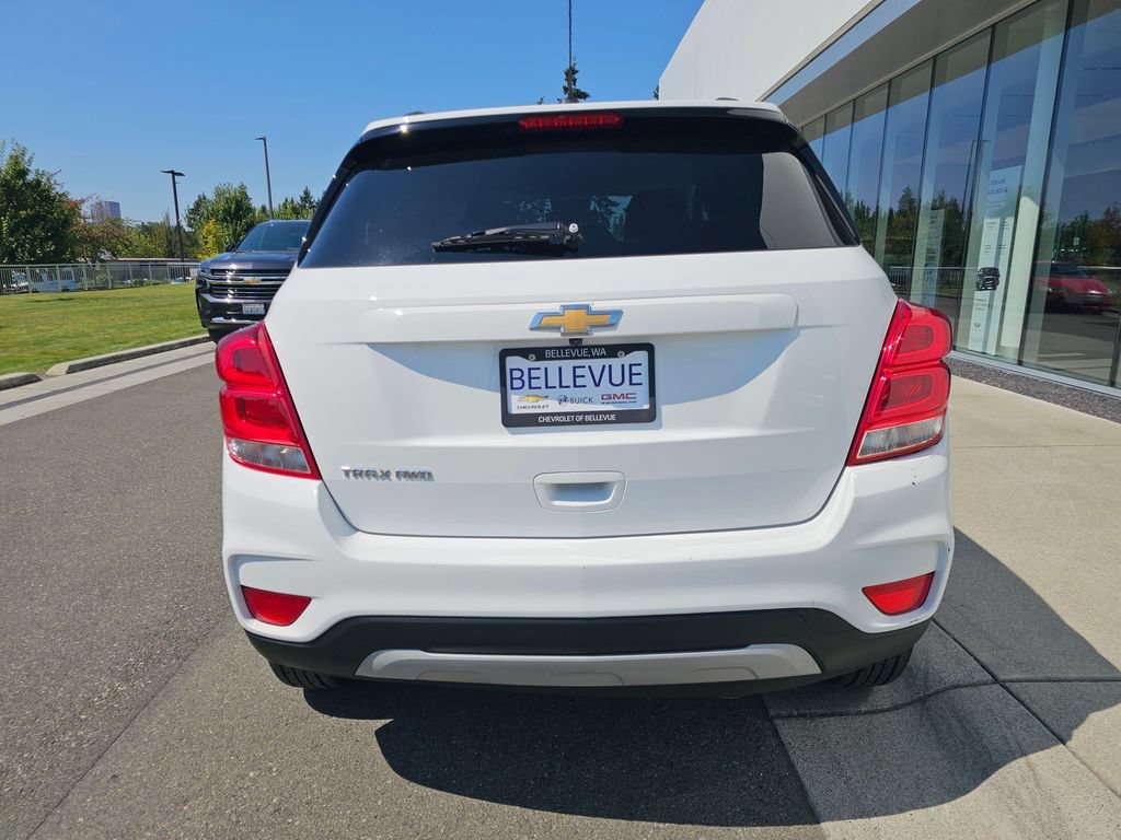 Used 2022 Chevrolet Trax LT w/ LT Convenience Package AWD/4WD image 5